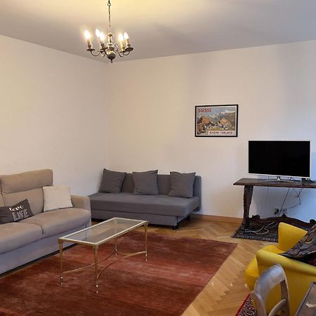 Charmant Appartement Au Coeur De Sion Luaran gambar